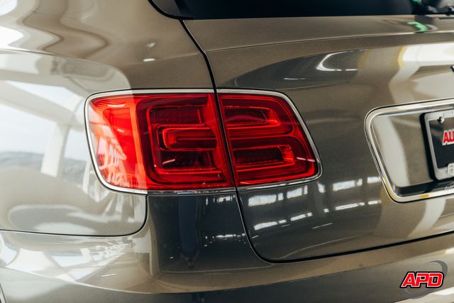 2017 Bentley Bentayga W12 Rear Seat Pkg