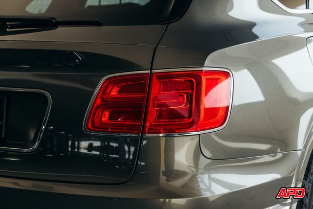 2017 Bentley Bentayga W12 Rear Seat Pkg