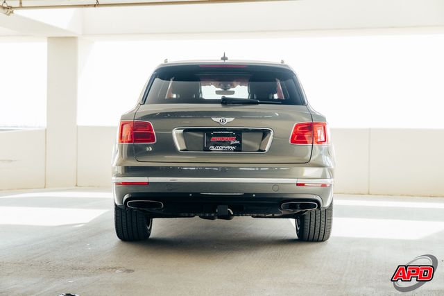 2017 Bentley Bentayga W12 Rear Seat Pkg