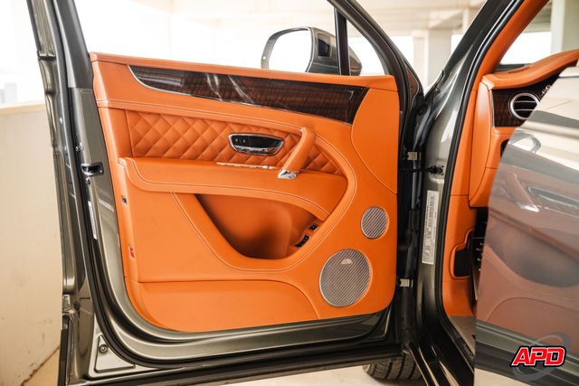 2017 Bentley Bentayga W12 Rear Seat Pkg