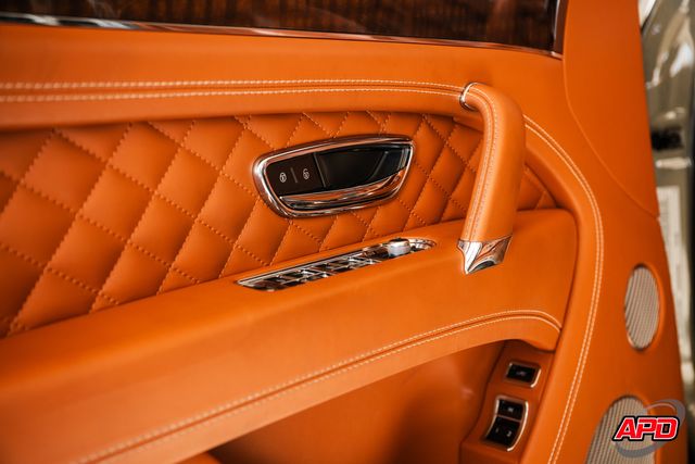 2017 Bentley Bentayga W12 Rear Seat Pkg 2017 Bentley Bentayga W12 Rear Seat Pkg