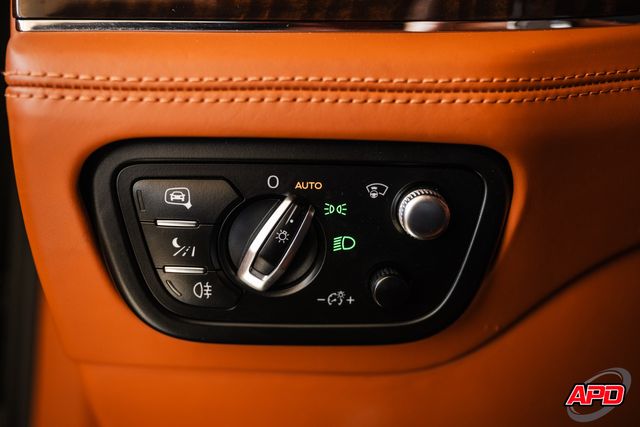 2017 Bentley Bentayga W12 Rear Seat Pkg 2017 Bentley Bentayga W12 Rear Seat Pkg