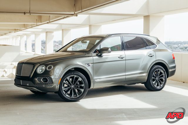 2017 Bentley Bentayga W12 Rear Seat Pkg