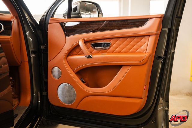 2017 Bentley Bentayga W12 Rear Seat Pkg