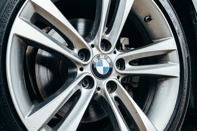 2017 BMW 3 Series 330i xDrive | Addison, TX | Apex Auto Sports 2017 BMW 3 Series 330i xDrive | Addison, TX | Apex Auto Sports