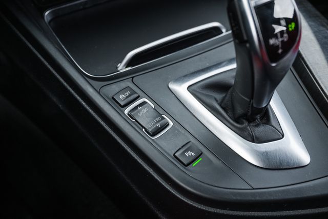 2017 BMW 3 Series 330i xDrive | Addison, TX | Apex Auto Sports 2017 BMW 3 Series 330i xDrive | Addison, TX | Apex Auto Sports