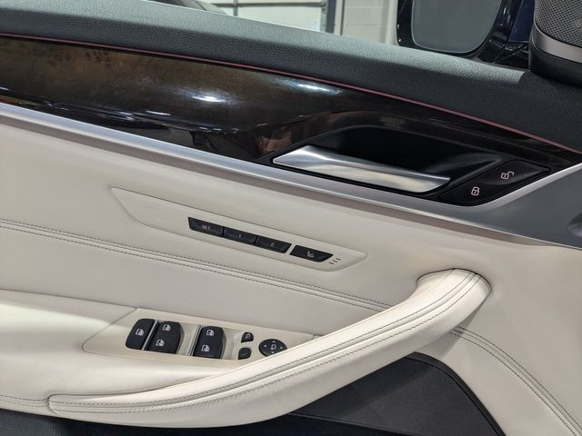 2017 BMW 5 Series 540i xDrive | Lake Forest IL | Executive Motor Carz 2017 BMW 5 Series 540i xDrive | Lake Forest IL | Executive Motor Carz