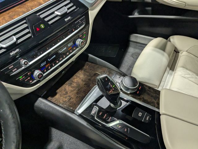 2017 BMW 5 Series 540i xDrive | Lake Forest IL | Executive Motor Carz 2017 BMW 5 Series 540i xDrive | Lake Forest IL | Executive Motor Carz