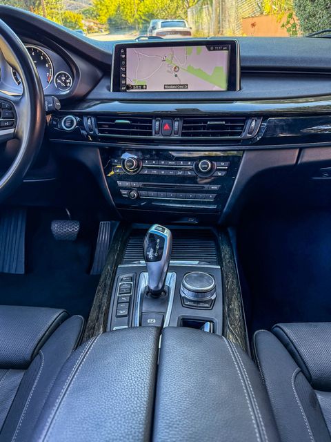 2017 BMW X5 xDrive40e iPerformance | Agoura Hills, CA | SoCal Auto Group 2017 BMW X5 xDrive40e iPerformance | Agoura Hills, CA | SoCal Auto Group