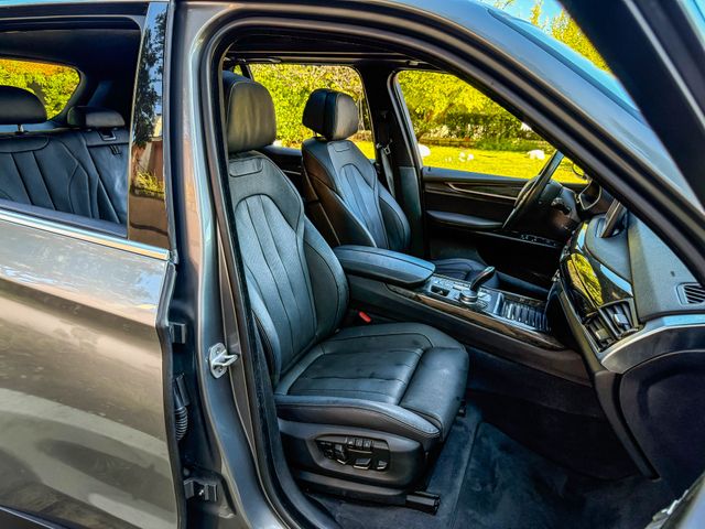 2017 BMW X5 xDrive40e iPerformance | Agoura Hills, CA | SoCal Auto Group 2017 BMW X5 xDrive40e iPerformance | Agoura Hills, CA | SoCal Auto Group