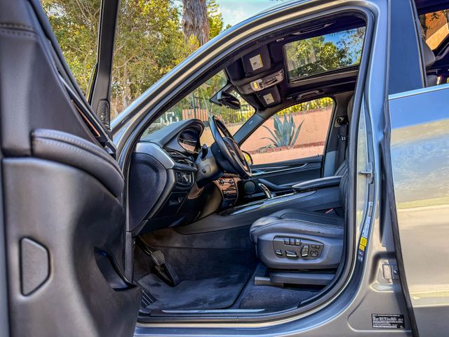 2017 BMW X5 xDrive40e iPerformance | Agoura Hills, CA | SoCal Auto Group 2017 BMW X5 xDrive40e iPerformance | Agoura Hills, CA | SoCal Auto Group