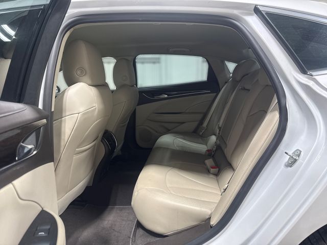 2017 Buick LACROSSE ESSENCE