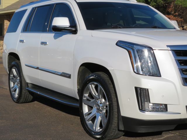 2017 Cadillac Escalade Luxury