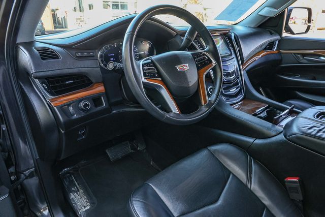 2017 Cadillac Escalade ESV Premium Luxury