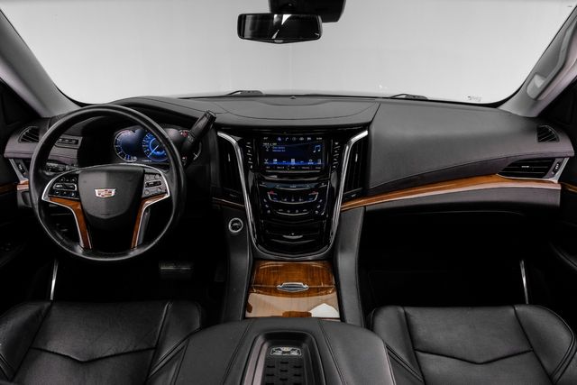 2017 Cadillac Escalade ESV Premium Luxury 4WD Moonroof RearDVD PowerSteps | Dallas, TX | Stevens Motor Company LLC 2017 Cadillac Escalade ESV Premium Luxury 4WD Moonroof RearDVD PowerSteps | Dallas, TX | Stevens Motor Company LLC