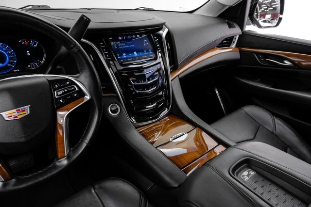 2017 Cadillac Escalade ESV Premium Luxury 4WD Moonroof RearDVD PowerSteps | Dallas, TX | Stevens Motor Company LLC 2017 Cadillac Escalade ESV Premium Luxury 4WD Moonroof RearDVD PowerSteps | Dallas, TX | Stevens Motor Company LLC