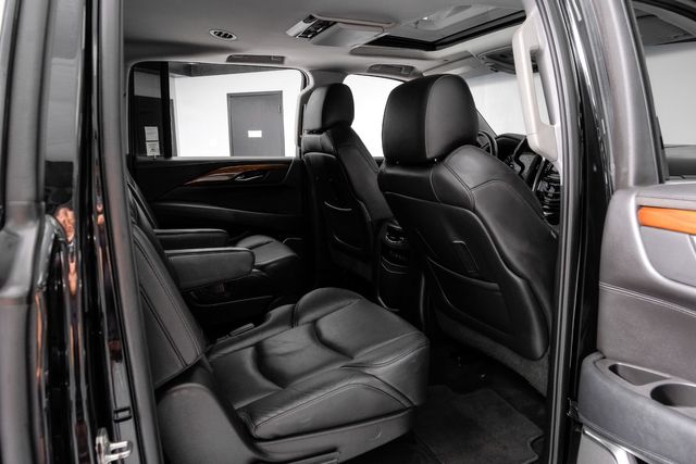2017 Cadillac Escalade ESV Premium Luxury 4WD Moonroof RearDVD PowerSteps | Dallas, TX | Stevens Motor Company LLC 2017 Cadillac Escalade ESV Premium Luxury 4WD Moonroof RearDVD PowerSteps | Dallas, TX | Stevens Motor Company LLC