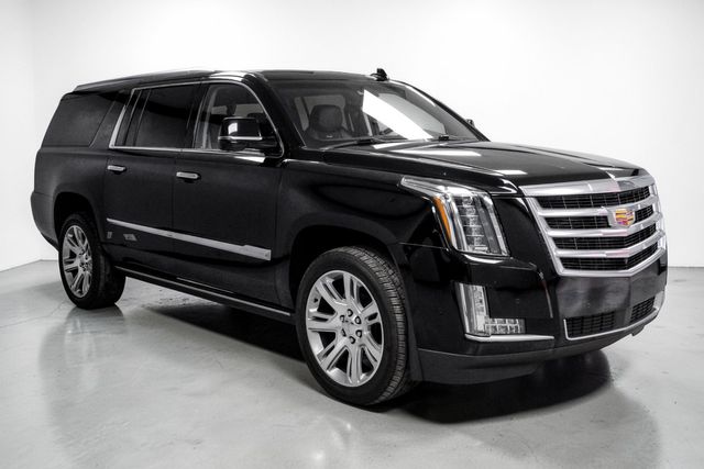 2017 Cadillac Escalade ESV Premium Luxury 4WD Moonroof RearDVD PowerSteps | Dallas, TX | Stevens Motor Company LLC 2017 Cadillac Escalade ESV Premium Luxury 4WD Moonroof RearDVD PowerSteps | Dallas, TX | Stevens Motor Company LLC