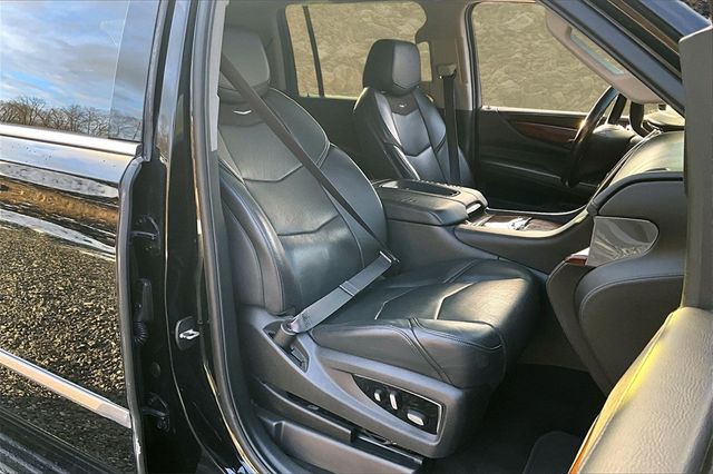 2017 Cadillac Escalade ESV Luxury