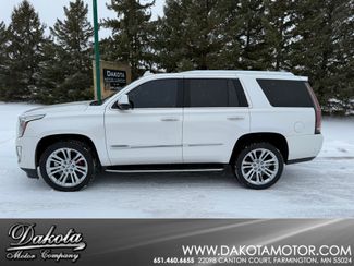 2017 Cadillac Escalade Luxury | Farmington, MN | Dakota Motor Company  in Farmington, MN 55024