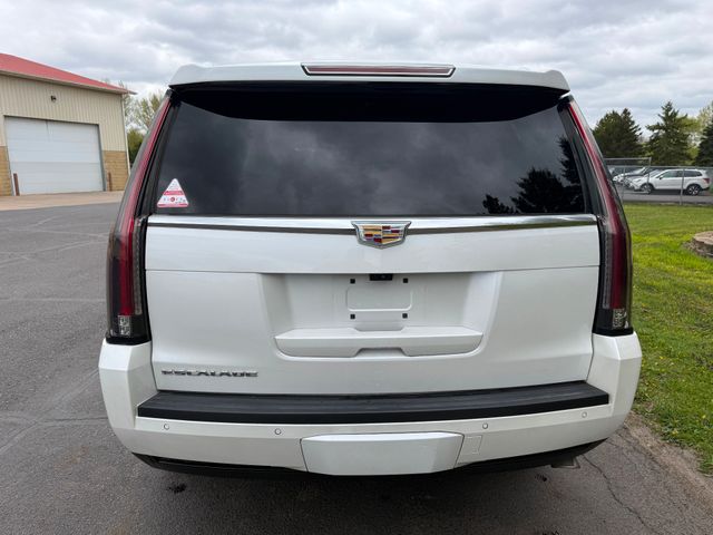 2017 Cadillac Escalade Luxury