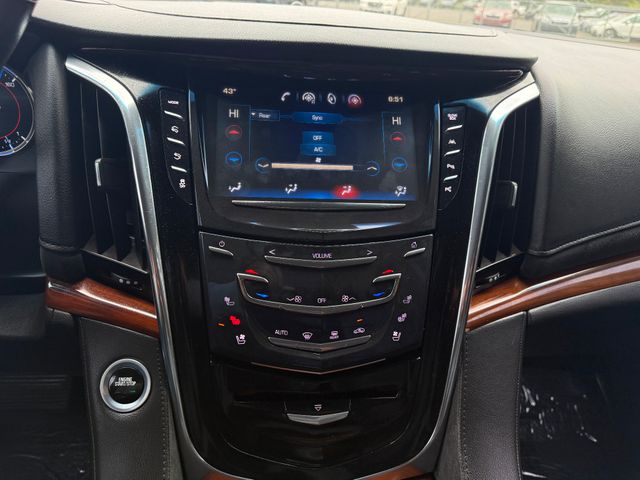 2017 Cadillac Escalade Luxury