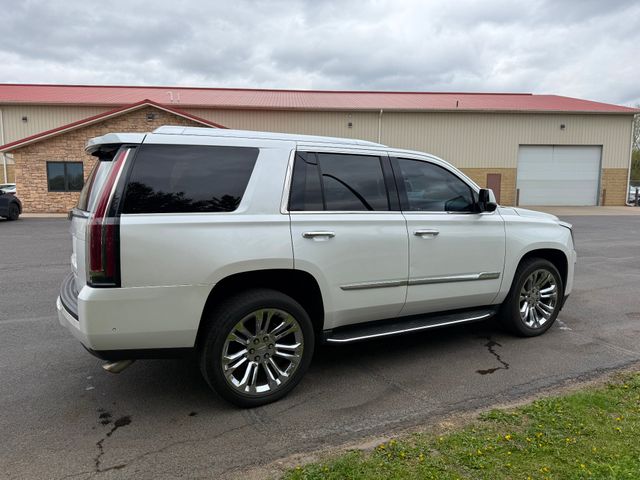 2017 Cadillac Escalade Luxury
