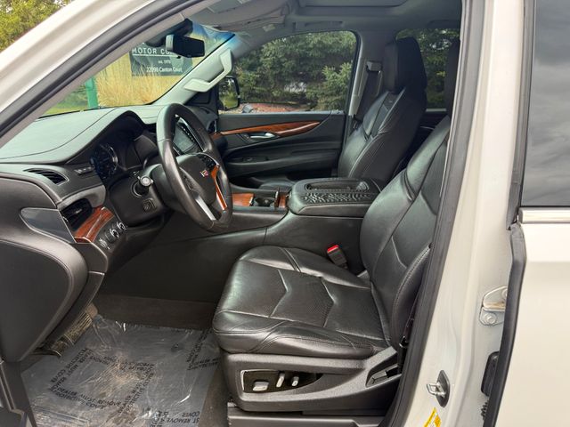 2017 Cadillac Escalade Luxury