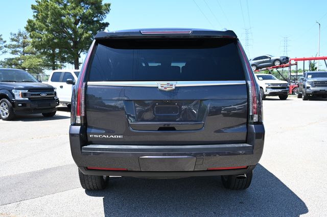 2017 Cadillac Escalade Luxury