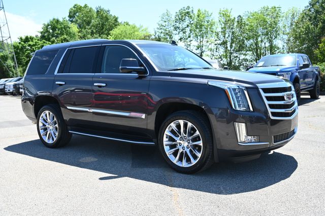 2017 Cadillac Escalade Luxury