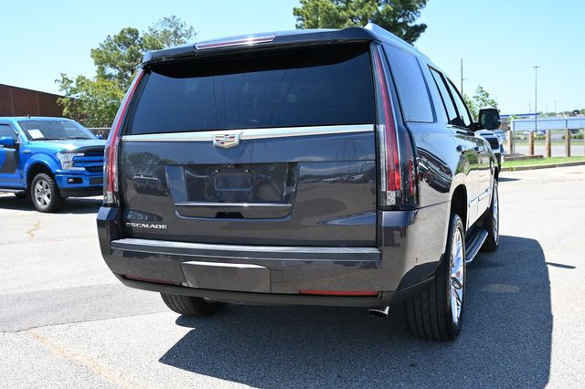 2017 Cadillac Escalade Luxury