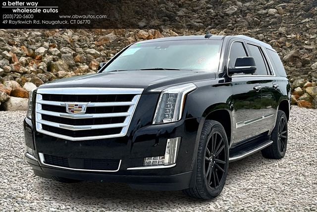 2017 Cadillac Escalade Premium Luxury | Naugatuck, Connecticut | A Better Way Wholesale Autos-CT in Naugatuck, Connecticut 06770