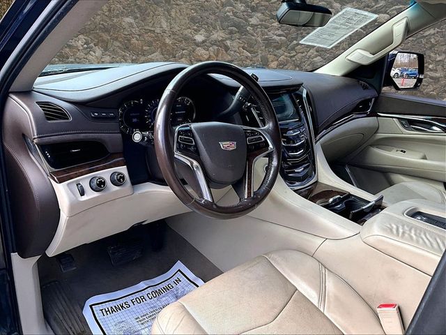 2017 Cadillac Escalade Luxury