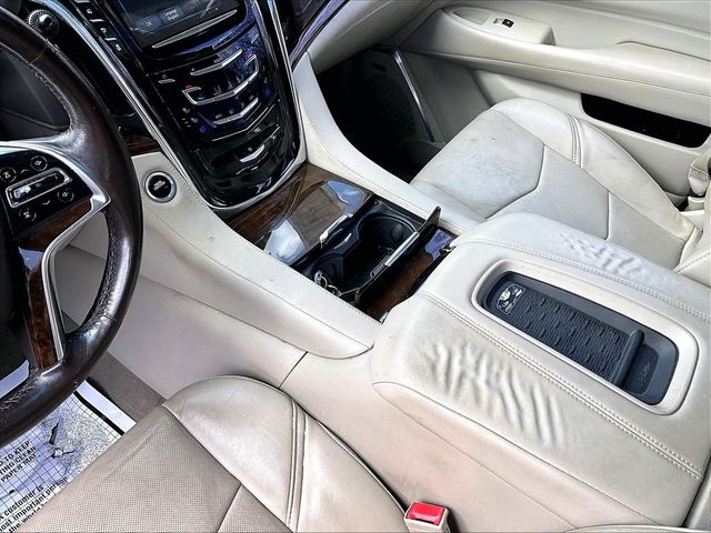 2017 Cadillac Escalade Luxury