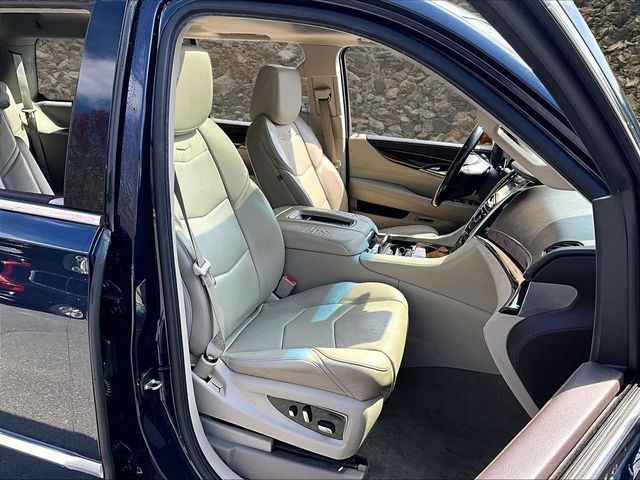 2017 Cadillac Escalade Luxury