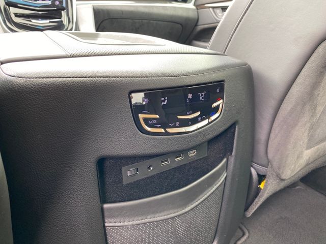 2017 Cadillac Escalade Platinum