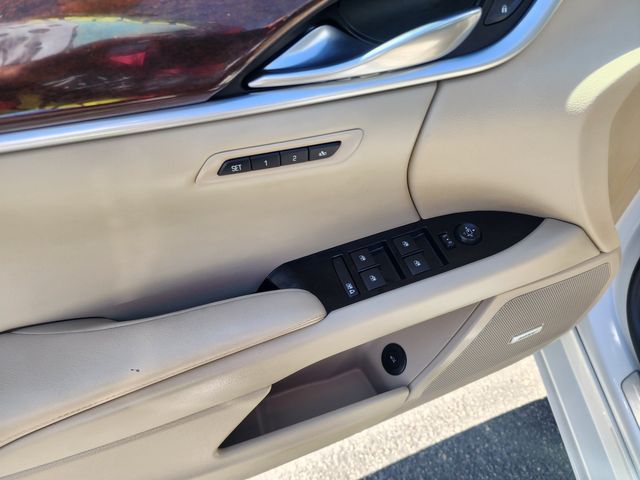 2017 Cadillac XTS Luxury 2017 Cadillac XTS Luxury