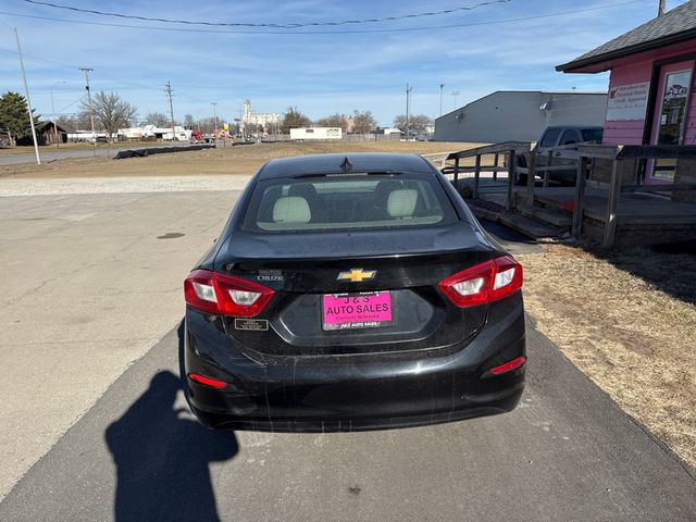 2017 Chevrolet Cruze LS Auto