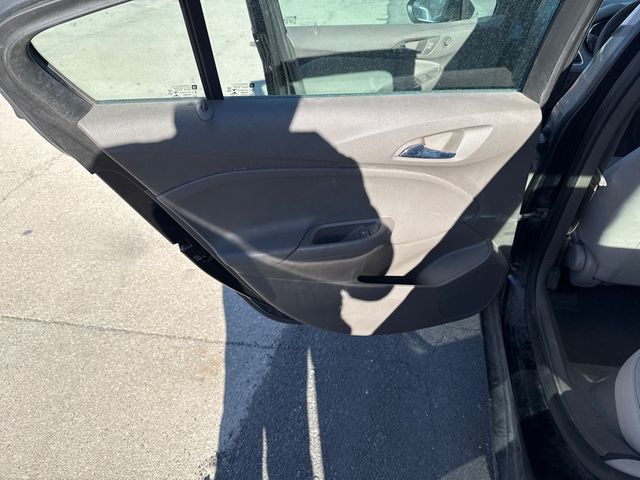 2017 Chevrolet Cruze LS Auto