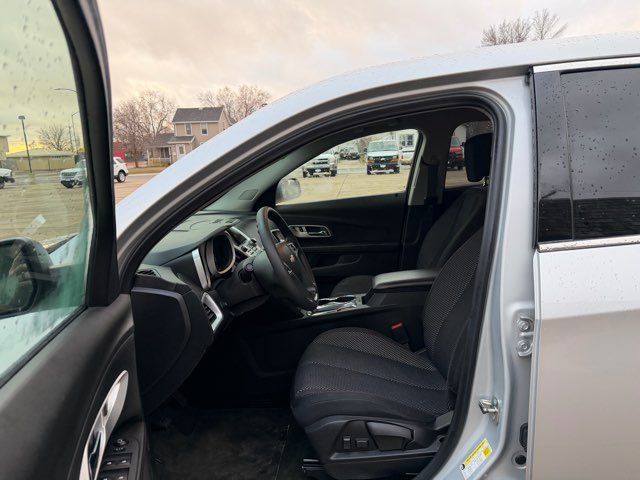 2017 Chevrolet Equinox LS | Dickinson, ND | Heiser Motors 2017 Chevrolet Equinox LS | Dickinson, ND | Heiser Motors