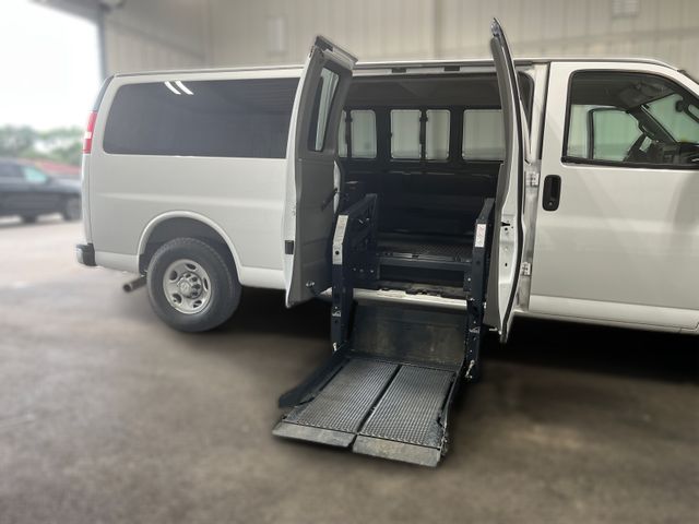 2017 Chevrolet Express 3500 LT | Houston, TX | Texas Star Motors 2017 Chevrolet Express 3500 LT | Houston, TX | Texas Star Motors