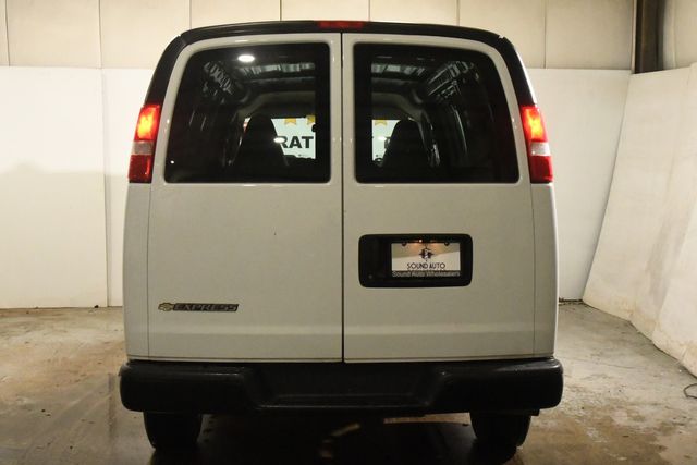 2017 Chevrolet Express Cargo 2500 | Branford, CT | Sound Auto Wholesalers