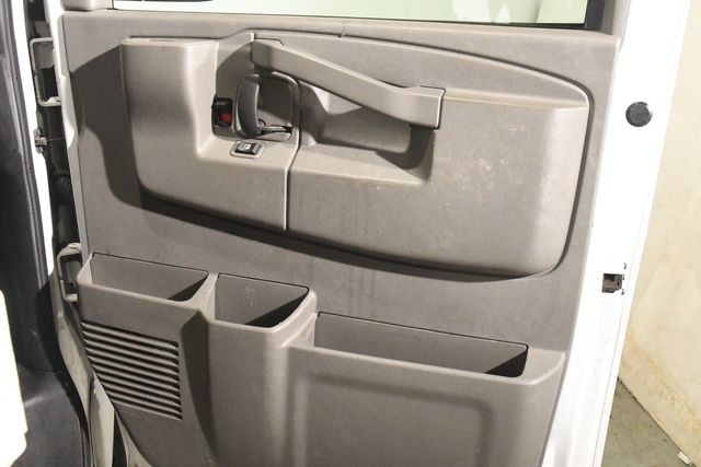 2017 Chevrolet Express Cargo 2500 | Branford, CT | Sound Auto Wholesalers