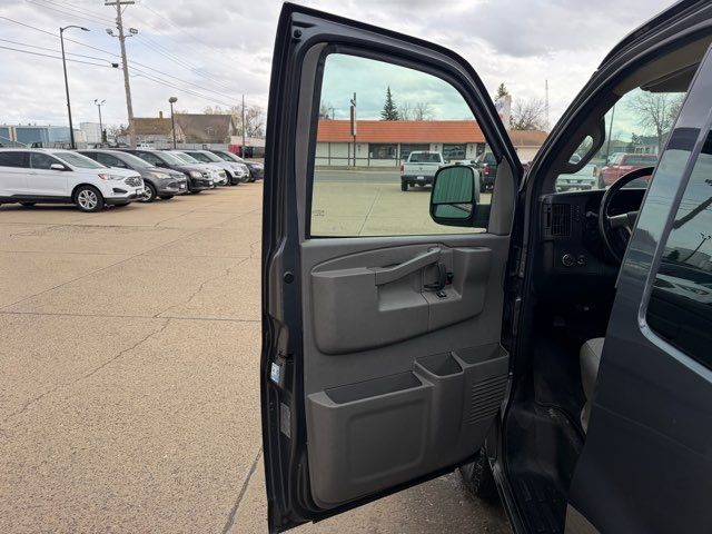 2017 Chevrolet Express LT 3500 ONLY 45,000 Miles | Dickinson, ND | Heiser Motors