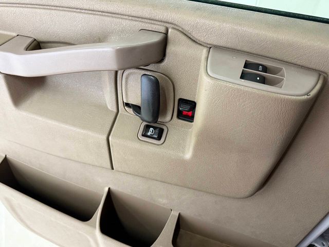 2017 Chevrolet Express 2500 | Houston, TX | Houston Auto Credit 2017 Chevrolet Express 2500 | Houston, TX | Houston Auto Credit