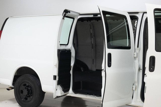 2017 Chevrolet Express 2500 | Houston, TX | Houston Auto Credit 2017 Chevrolet Express 2500 | Houston, TX | Houston Auto Credit