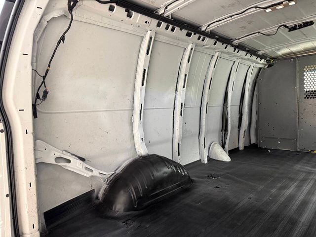 2017 Chevrolet Express 2500 | Houston, TX | Houston Auto Credit 2017 Chevrolet Express 2500 | Houston, TX | Houston Auto Credit