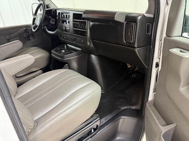 2017 Chevrolet Express 2500 | Houston, TX | Houston Auto Credit 2017 Chevrolet Express 2500 | Houston, TX | Houston Auto Credit