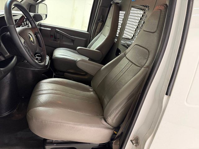 2017 Chevrolet Express 2500 | Houston, TX | Houston Auto Credit 2017 Chevrolet Express 2500 | Houston, TX | Houston Auto Credit