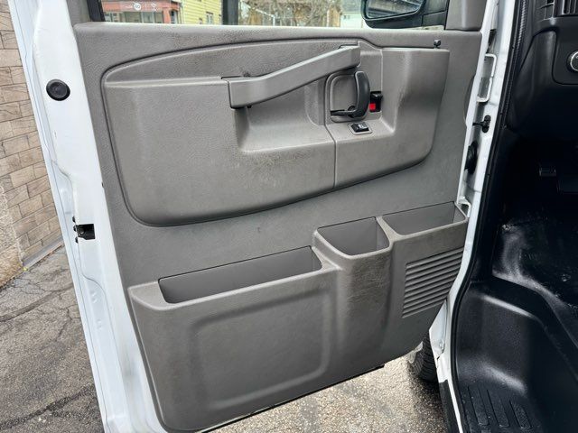 2017 Chevrolet Express 2500